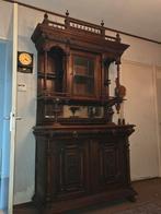 Antiek dressoir met prachtig houtsnijwerk, Antiek en Kunst, Ophalen of Verzenden