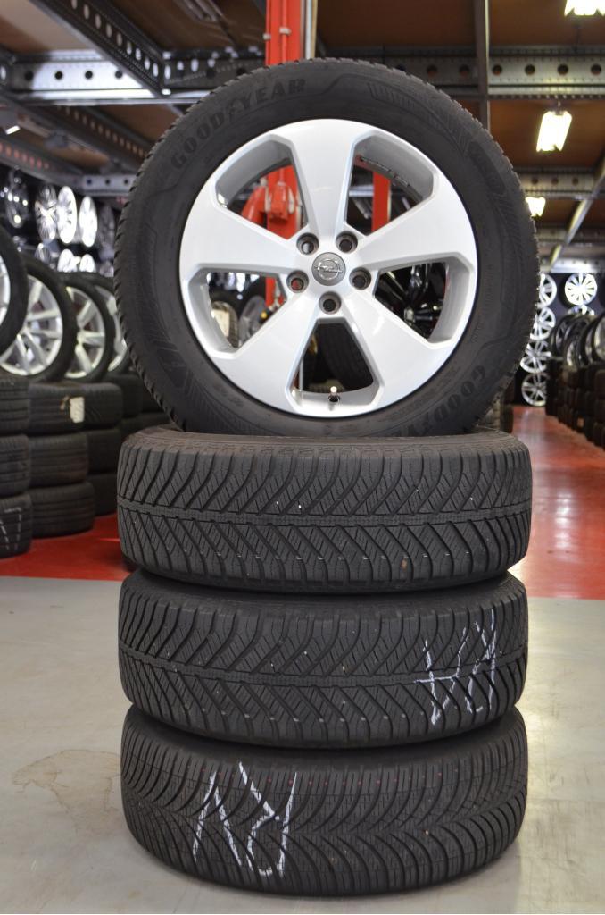 Org. 17" Opel Mokka Velgen + All Season Banden + TPMS, Auto-onderdelen, Banden en Velgen, Banden en Velgen, All Season, 17 inch