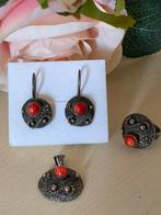 Zilveren vintageset oorbellen hanger en ring met koraal, Sieraden, Tassen en Uiterlijk, Oorbellen, Ophalen of Verzenden, Zo goed als nieuw