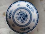 Blue Rose fine China. Kom en 6 bordjes. Vintage, Ophalen of Verzenden, Zo goed als nieuw, Bord(en), Overige stijlen