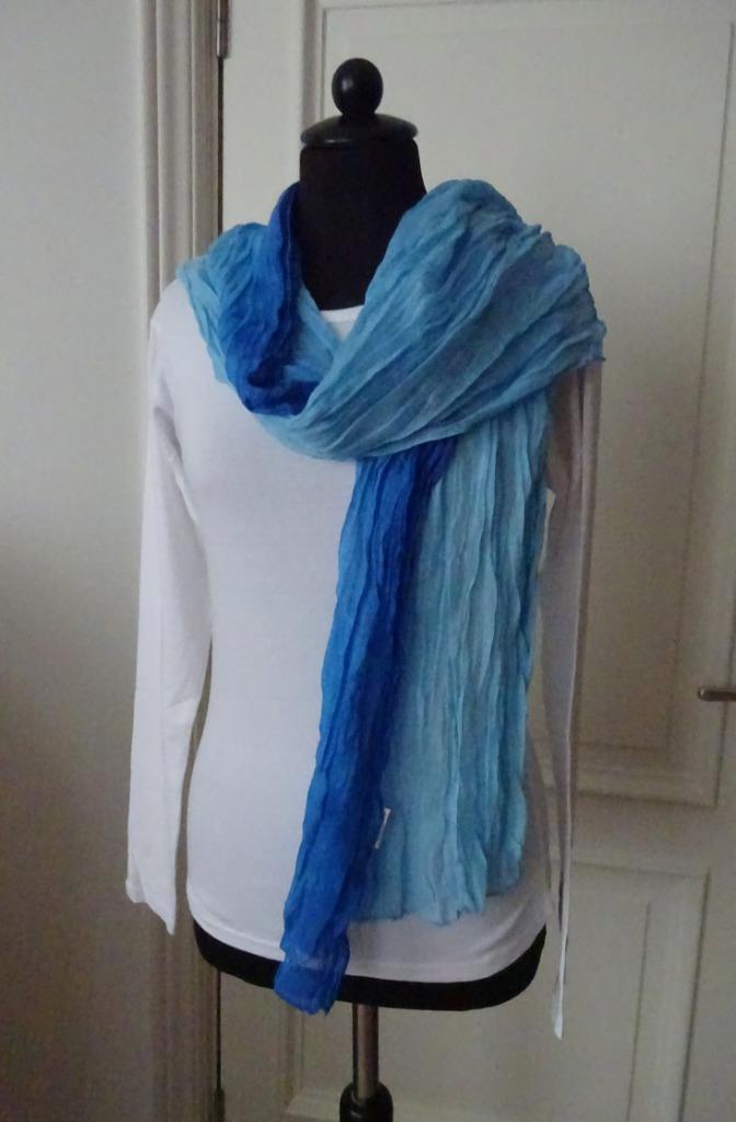 NIEUW Partij van 175 Sjaals Live style collection, Kleding | Dames, Mutsen, Sjaals en Handschoenen, Nieuw, Sjaal, Maat 46/48 (XL) of groter