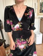 King Louie Velvet Bloemenjurk Maat L, Kleding | Dames, Zwart, Maat 42/44 (L), Ophalen of Verzenden, Zo goed als nieuw