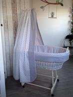 Leuke vintage wieg, inclusief sluier, matrasje & 3 lakentjes, Kinderen en Baby's, Ophalen, Gebruikt, Wieg