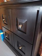 vintage zwarte 4-deurs kast met echte koperen knoppen, Gebruikt, Ophalen