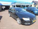 Volvo V70 2.0 D3 163PK Momentum TREKHAAK+LEER+XENON, Euro 5, Gebruikt, 179 €/maand, 1984 cc