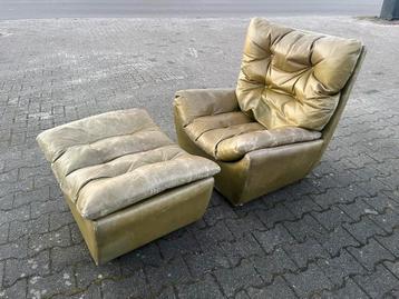 Hans Kaufeld voor de Sede fauteuil met verrijdbare hocker beschikbaar voor biedingen
