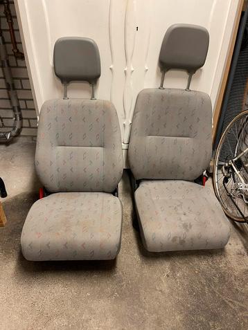 Voorstoelen volkswagen LT46 beschikbaar voor biedingen