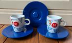 2 kopjes Douwe Egberts vlaggetjes met 3 schoteltjes blauw, Ophalen of Verzenden, Zo goed als nieuw, Overige stijlen, Kop(pen) en/of Schotel(s)