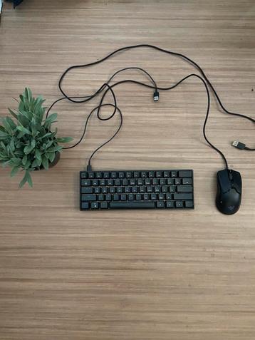 Gk61 + Razor Viper mini beschikbaar voor biedingen