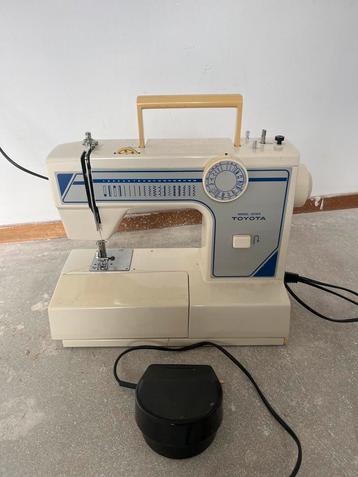 Toyota Naaimachine Model 2010s - Voetbediening beschikbaar voor biedingen