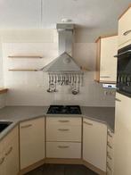 Keuken. U. Vorm met apparatuur. ., Huis en Inrichting, Keuken | Complete keukens, Ophalen, Gebruikt, Wit, Hoekkeuken