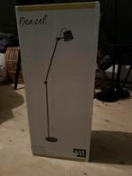 Te Koop KARWEI vloerlamp Denzel zwart, Huis en Inrichting, Ophalen, Nieuw, E27 (groot), Led-lamp