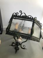 Antieke Hanglamp met Porseleinen Details en Bewerkt Glas, Ophalen