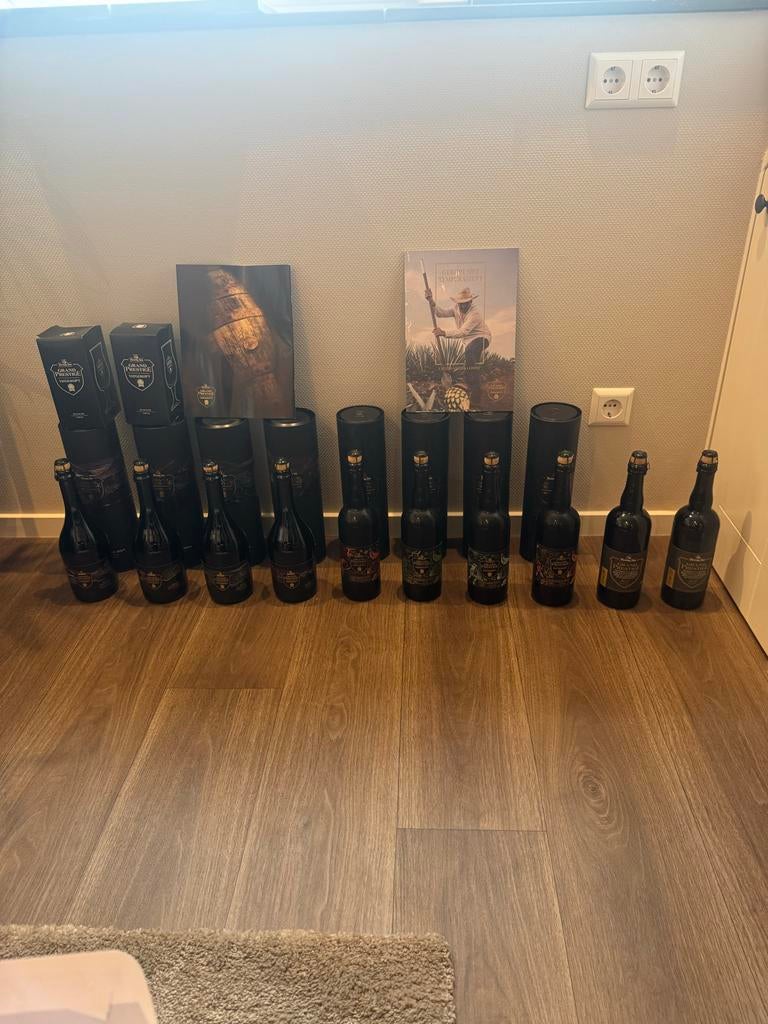 Hertog jan vatgerijpt en grand prestige., Verzamelen, Biermerken, Ophalen of Verzenden, Nieuw, Flesje(s), Hertog Jan