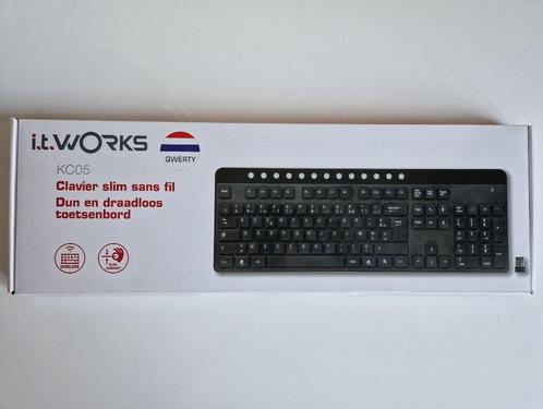 IT Works Draadloze Toetsenbord Ultra Slim Wireless QWERTY, Computers en Software, Toetsenborden, Nieuw, Qwerty, Draadloos, Multimediatoetsen
