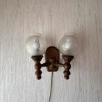 Eiken wandlamp met glazen bolkapjes, Glas, Gebruikt, Ophalen