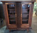 Antieke kast met 3 leggers, Ophalen