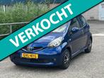 Toyota Aygo 1.0-12V!Airco!Carplay!, Voorwielaandrijving, Gebruikt, Startonderbreker, 68 pk