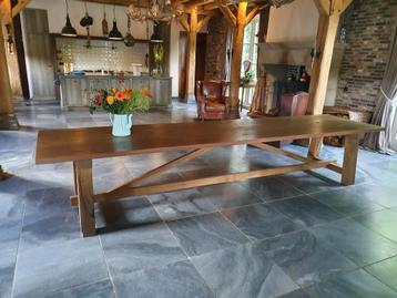 Eikenhouten kloostertafel  beschikbaar voor biedingen