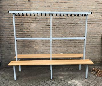 Kleedkamerbank, dubbelzijdig, 40 haken, metaal en hout  beschikbaar voor biedingen