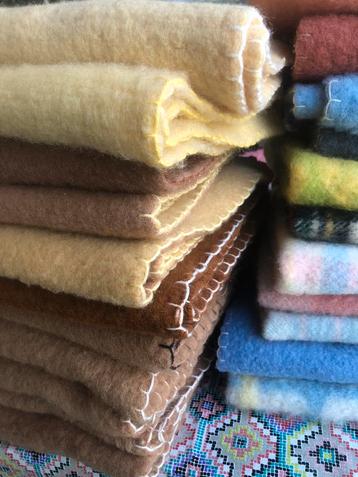 Zuiver wollen babydekens wieg en wagen upcycle beschikbaar voor biedingen