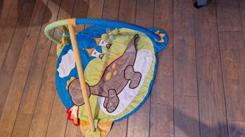 Speelkleed baby draakje beschikbaar voor biedingen