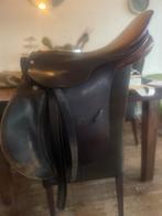 Gebruikt springzadel Stubben Siegfried 17/17,5 medium boom, Dieren en Toebehoren, Paarden en Pony's | Zadels, Ophalen of Verzenden