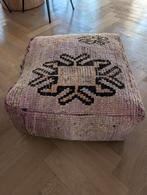 Kelim poef, Huis en Inrichting, Banken | Voetenbanken en Poefen, Ophalen of Verzenden, Zo goed als nieuw, 50 tot 75 cm, Vierkant