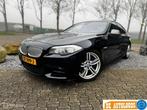 BMW 5-serie M550xd HUD Virtual Cockpit 311kw/424PK Breedset!, Auto's, Gebruikt, 2993 cc, 2000 kg, Zwart