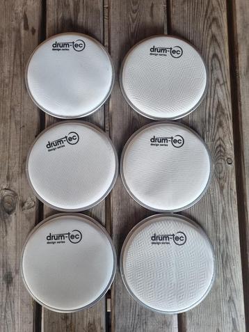 Diverse 2 ply Meshhead vellen beschikbaar voor biedingen