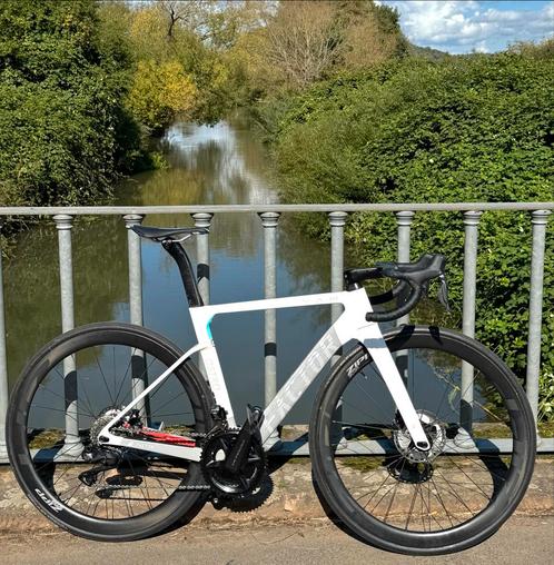 Factor Ostro V.A.M 52, Fietsen en Brommers, Fietsen | Racefietsen, Zo goed als nieuw, Ophalen of Verzenden
