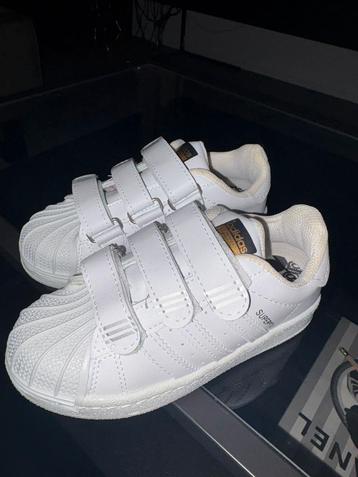 Adidas superstar  Maat 30 beschikbaar voor biedingen