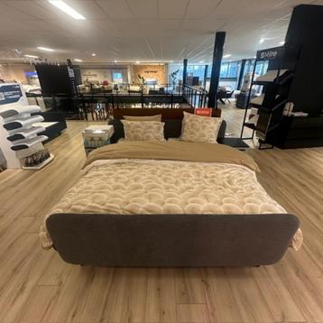 Mline Dawn Supreme Boxspring Vlak - 180x210cm beschikbaar voor biedingen