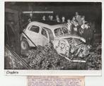 Ongeluk Groenekan Koningin Wilhelminaweg oude persfoto, Gebruikt, Verzenden, Foto, 1940 tot 1960