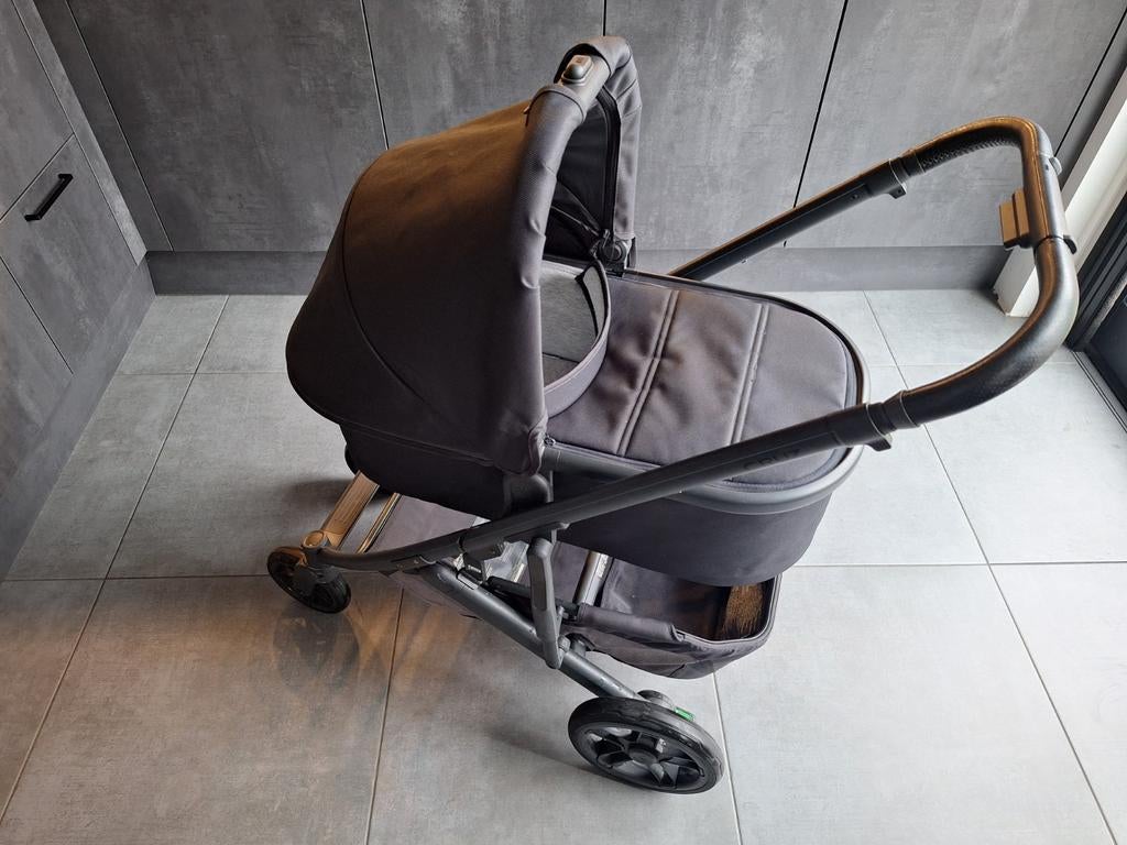 UPPAbaby Cruz V2 Zwart 2022 compleet, Kinderen en Baby's, Kinderwagens en Combinaties, Ophalen, Zo goed als nieuw, Kinderwagen