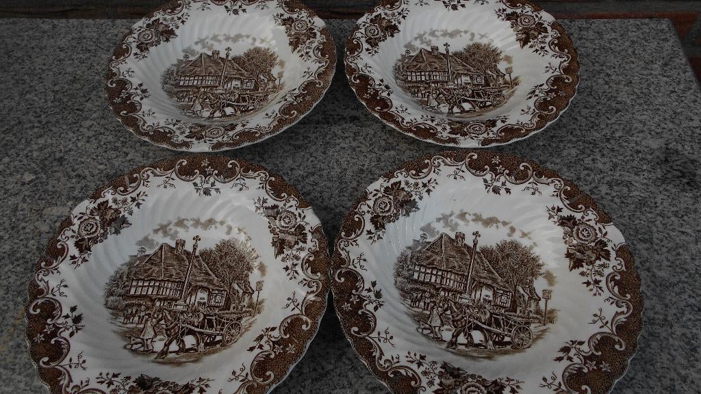 4 diepe borden Johnson Brothers Country LIfe engels servies, Ophalen of Verzenden