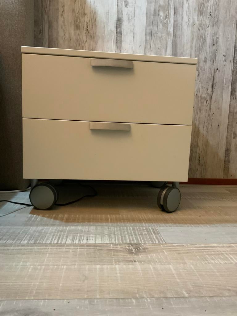 Hülsta Nachtkastjes - Gebroken Wit - Verhuizing, Gebruikt, Ophalen of Verzenden, 45 tot 65 cm, Minder dan 55 cm