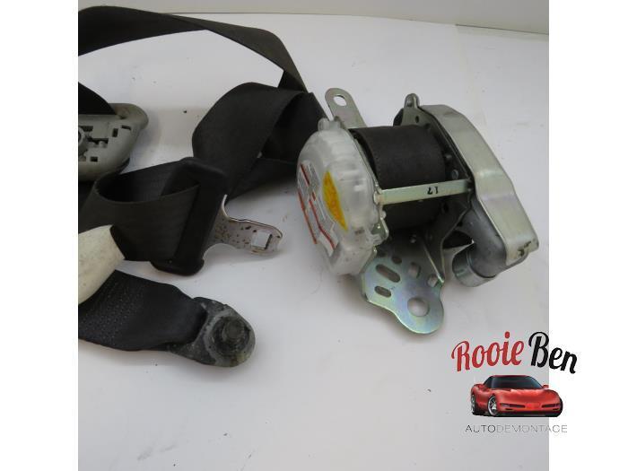 Veiligheidsgordel rechts-voor van een Suzuki Swift, Auto-onderdelen, Interieur en Bekleding, Suzuki, Gebruikt, 3 maanden garantie