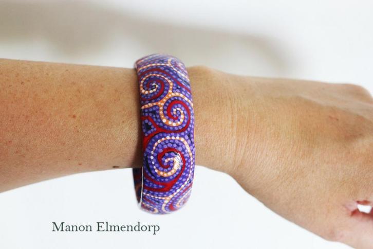Unieke Handbeschilderde Armband "Make Every Day Magical", Antiek en Kunst, Kunst | Designobjecten, Ophalen of Verzenden