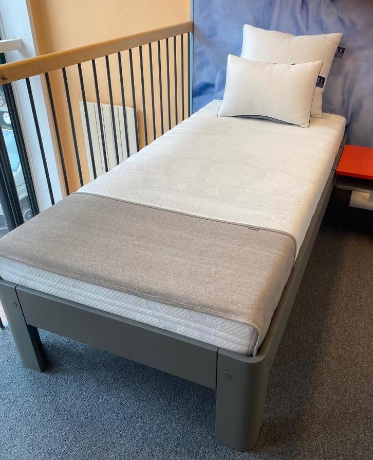 Auping Auronde 1500 90x200 Warm Grey winkelmodel SALE, Huis en Inrichting, Slaapkamer | Bedden, Nieuw, Eenpersoons, 90 cm, 200 cm