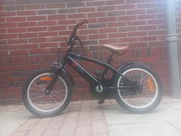 Mooie rijklare 2 cycle 16 inch bmx. beschikbaar voor biedingen