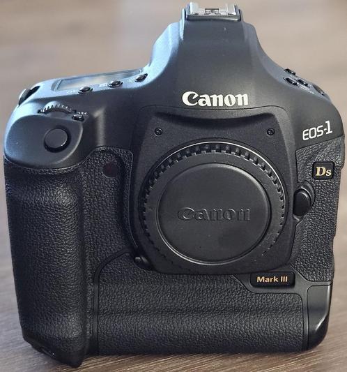 Canon EOS 1DS Mark III body in vrijwel nieuwstaat 356 clicks, Audio, Tv en Foto, Fotocamera's Digitaal, Zo goed als nieuw, Spiegelreflex