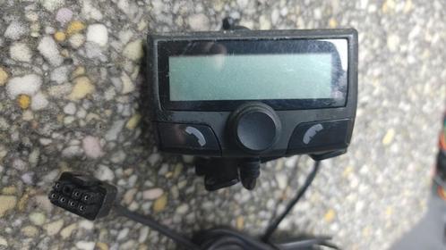 Parrot CK3100 LCD Bluetooth Carkit, Auto diversen, Carkits, Gebruikt, Verzenden