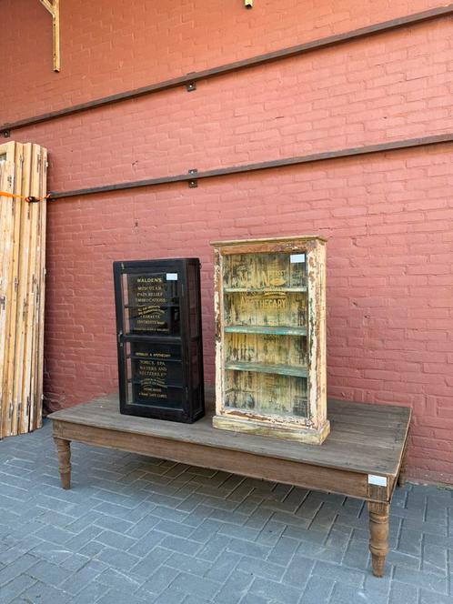 Antieke teakhouten hangkastjes met print., Huis en Inrichting, Woonaccessoires | Overige, Ophalen of Verzenden