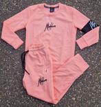 Mooi trainingspak 128, Kinderen en Baby's, Kinderkleding | Maat 128, Ophalen of Verzenden, Nieuw, Jongen of Meisje, Sport- of Zwemkleding