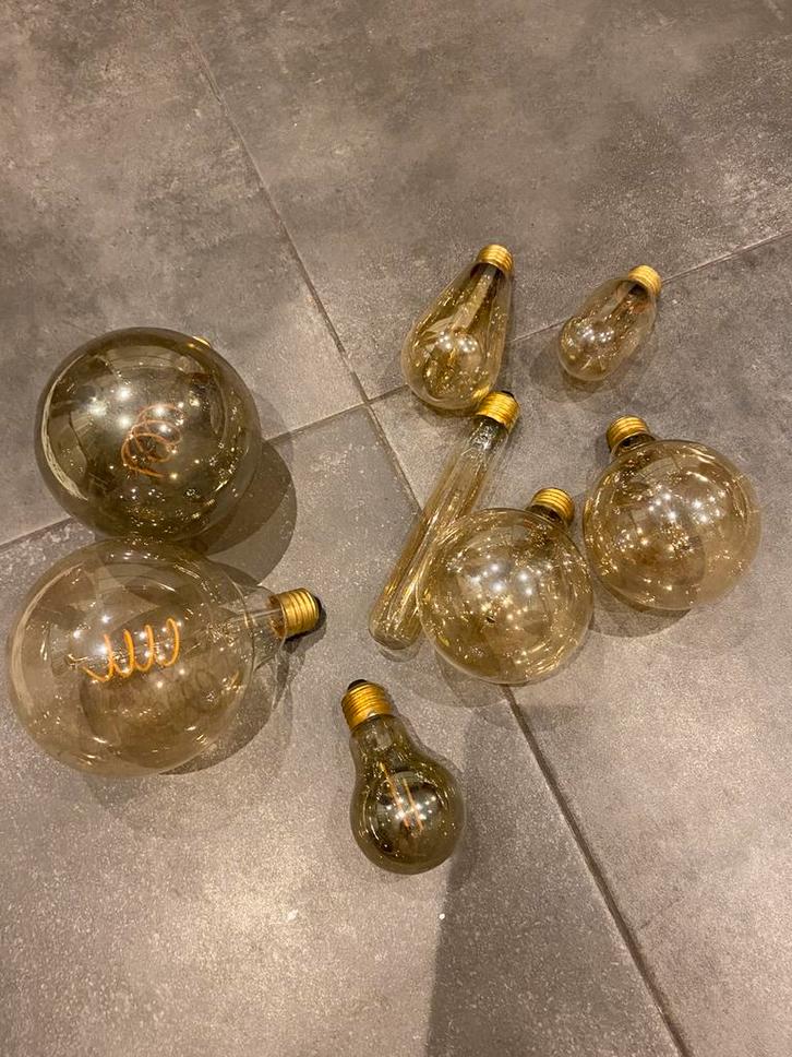 8 stuks mooie Lampen bolletjes, Huis en Inrichting, Lampen | Tafellampen, Zo goed als nieuw, Minder dan 50 cm, Glas, Ophalen