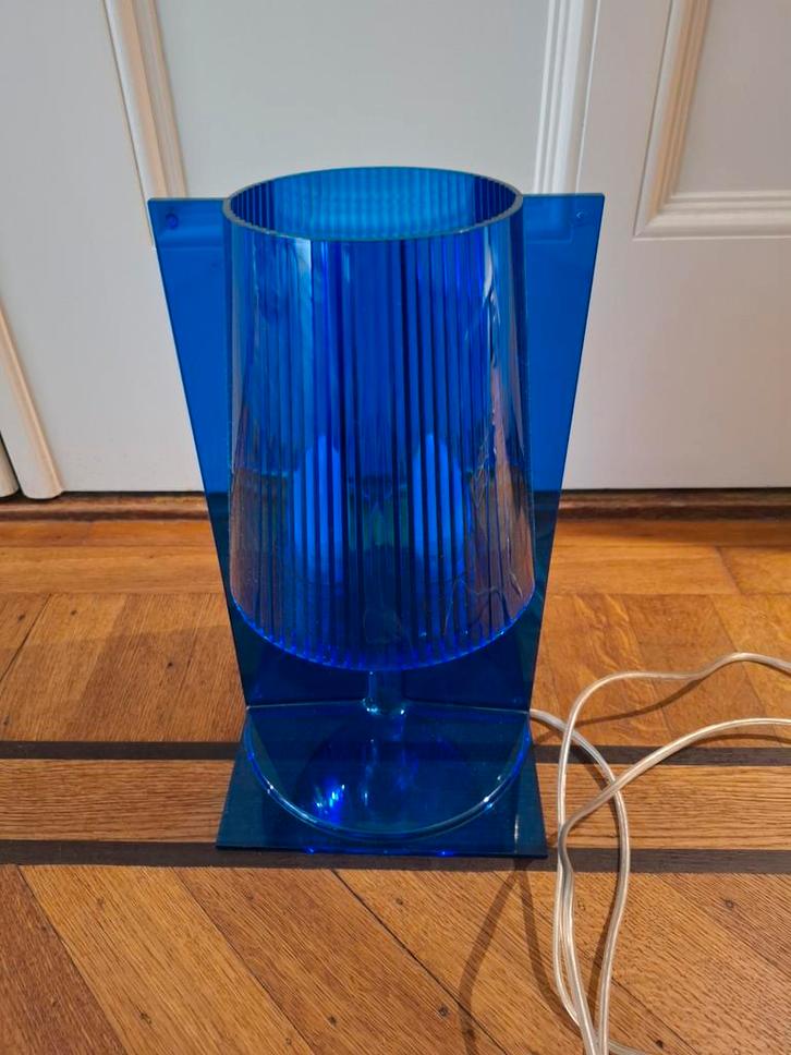Kartell Designlamp Blauw Transparant, Huis en Inrichting, Lampen | Tafellampen, Zo goed als nieuw, Minder dan 50 cm, Kunststof