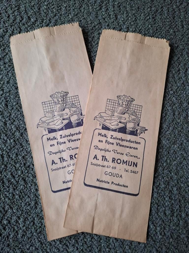 Zeer oude kruidenierszakjes A. Th. Romijn te Gouda, Ophalen of Verzenden, Gebruikt