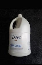 5 liter ! Dove Essential Nourishment Body Lotion (advr 381), Ophalen of Verzenden, Nieuw, Bodylotion, Crème of Olie