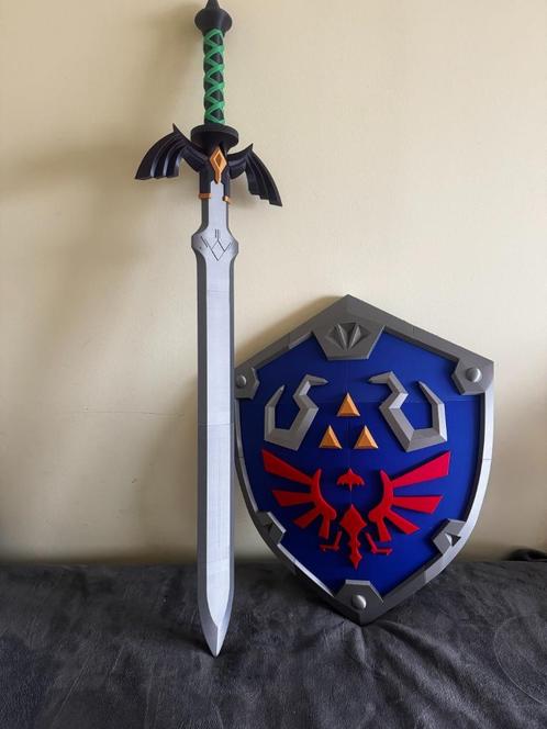 Master sword & Shield Zelda, Hobby en Vrije tijd, Kostuums, Theaterbenodigdheden en LARP, Zo goed als nieuw, Overige typen, Ophalen of Verzenden